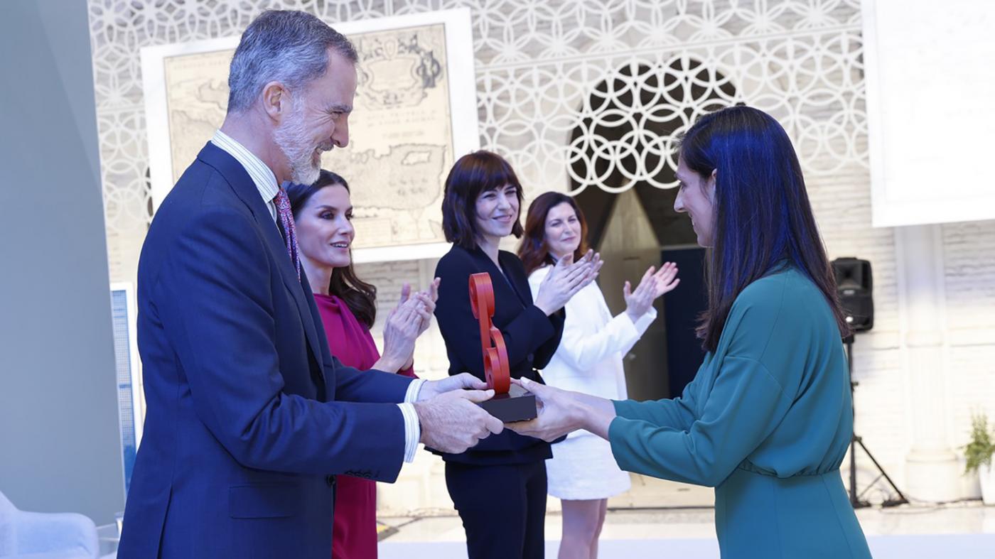 Belén Riveiro recoge en Alicante uno de los Premios Nacionales de Investigación 2022