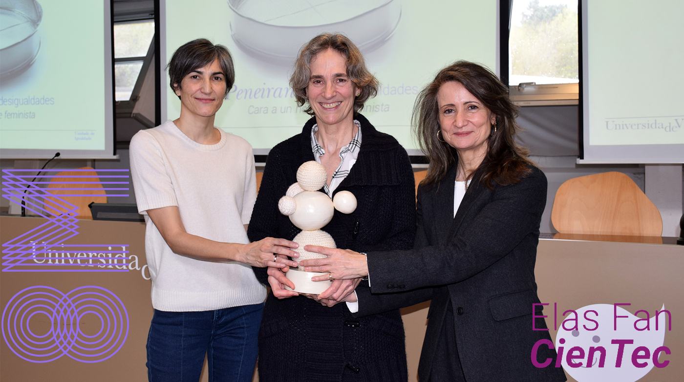 Verónica Salgueiriño, Soledad Torres y Ana Mejías con el Premio Uviguala 2024